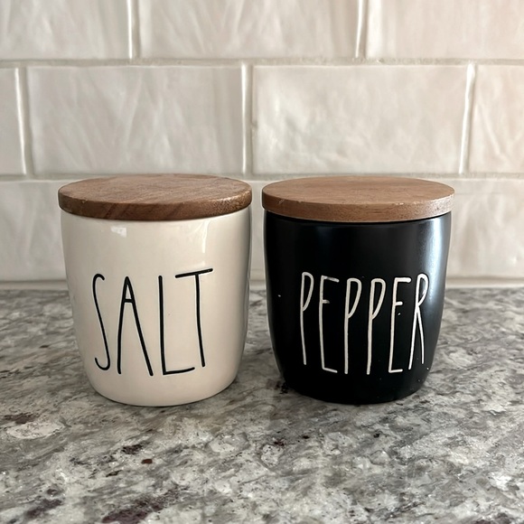 Rae Dunn Salt & Pepper cellars - Picture 1 of 4